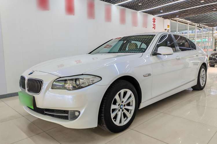 Used BMW 5 Series 2013 525Li Leading Model
