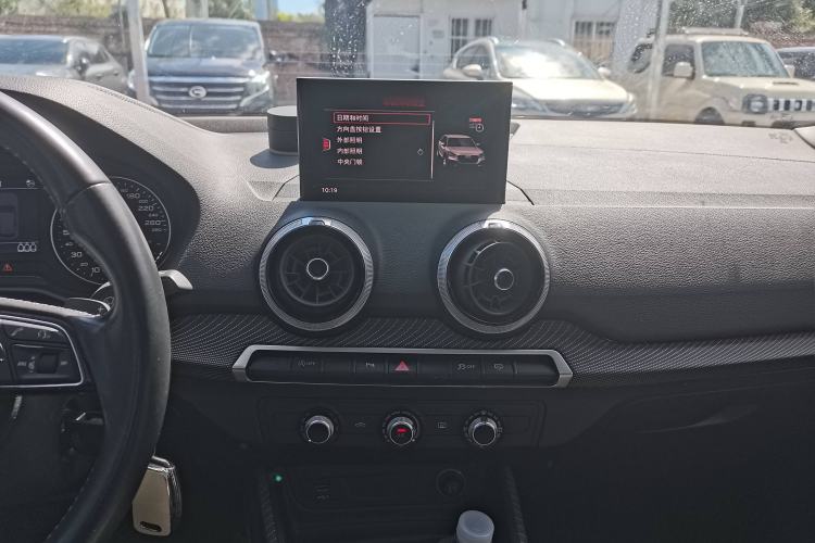 Used Audi Q2L 2022 35 TFSI Advanced Style Edition
