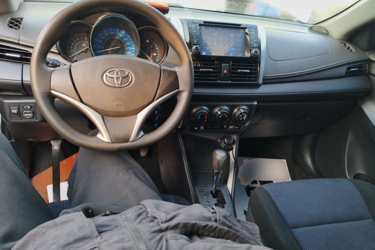 Used Toyota YARiS L 2015 1.5E Automatic Charm Edition
