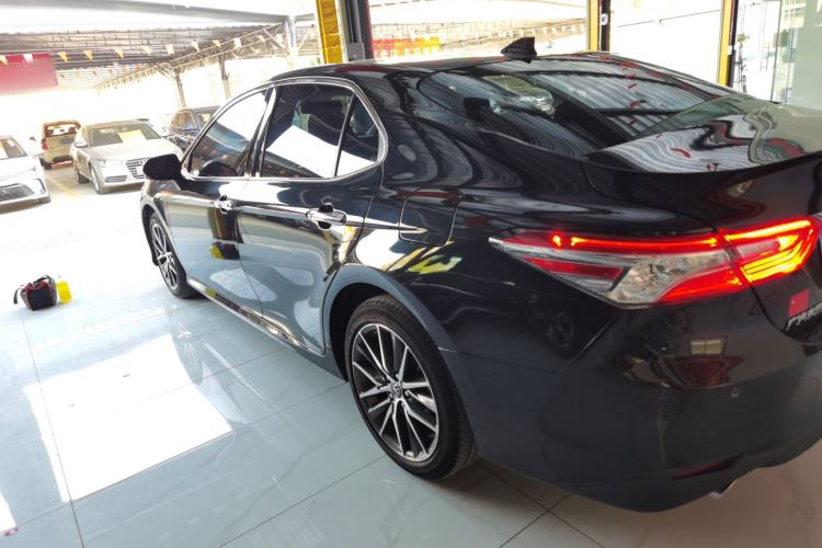 Used Toyota Camry 2021 2.5G Luxury Edition
