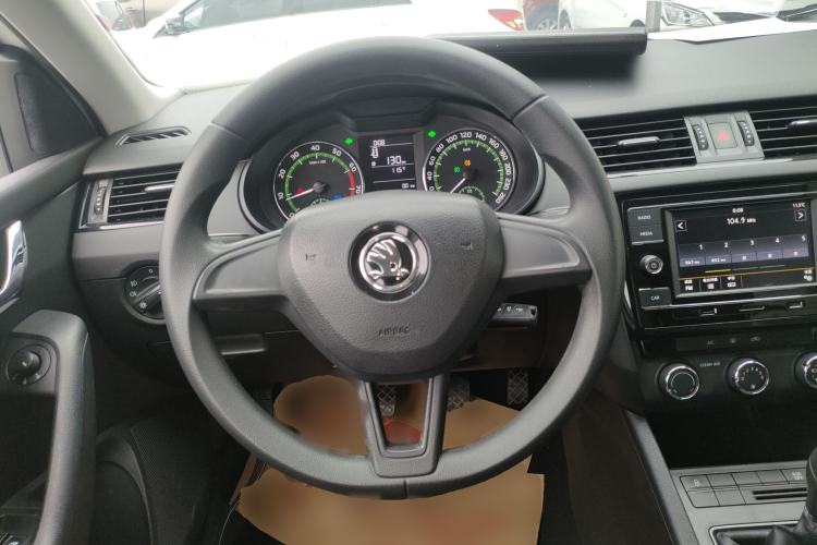 Used Skoda Octavia 2018 1.6L Manual Standard Edition