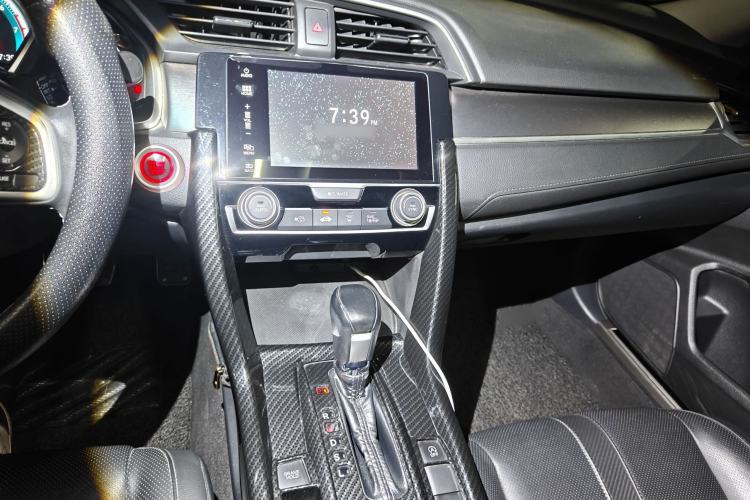 Used Honda Civic 2016 220TURBO CVT Prestige Edition
