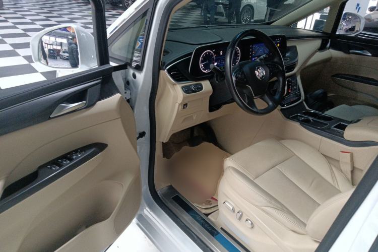 Used Buick GL8 2022 ES Landtrek 653T Luxury Edition
