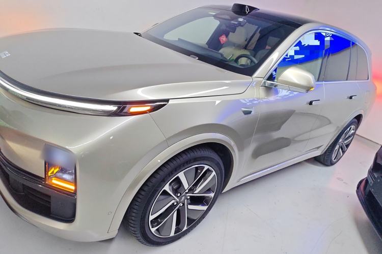 Used Li Auto L8 2024 Ultra Model
