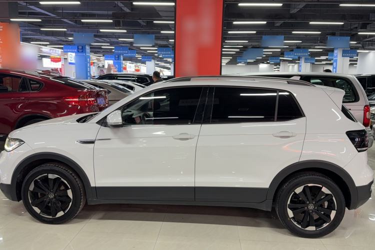 Used Volkswagen Tacqua 2021 200TSI DSG JoyConnect Edition
