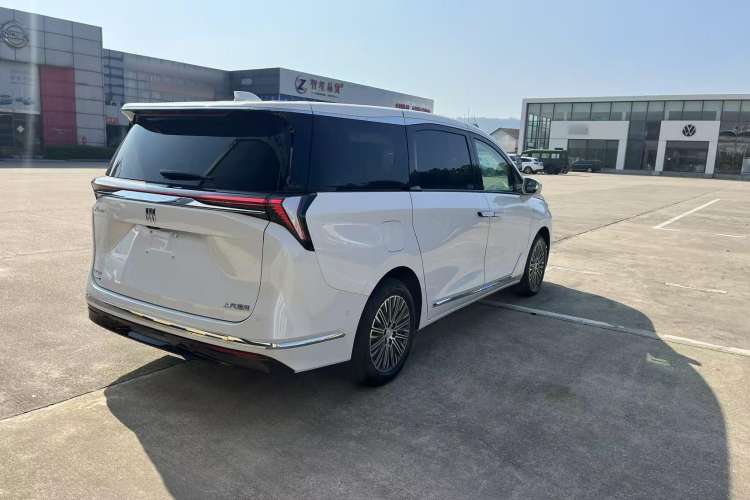 Used Buick GL8 New Energy 2024 Lu Zun Luxury Edition 6-Seater
