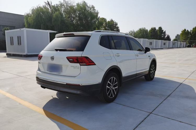 Used Volkswagen Tiguan L 2017 330TSI Automatic Two-Wheel Drive Luxury Edition