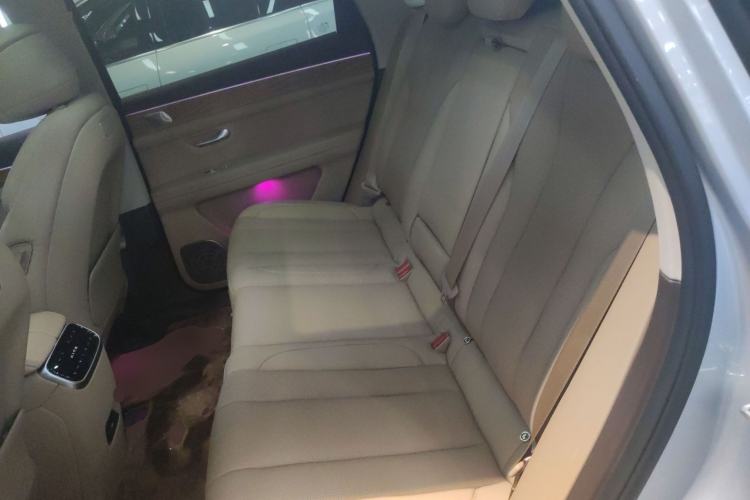 Used Hima AITO M7 2024 1.5T Rear-Drive Plus Version 5 Seats
