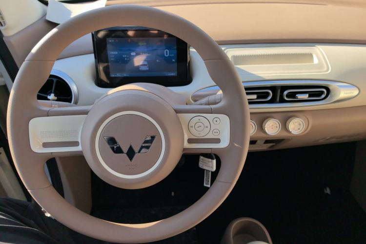 Used Wuling Hongguang MINIEV 2025 Four-Door Version Advanced Edition
