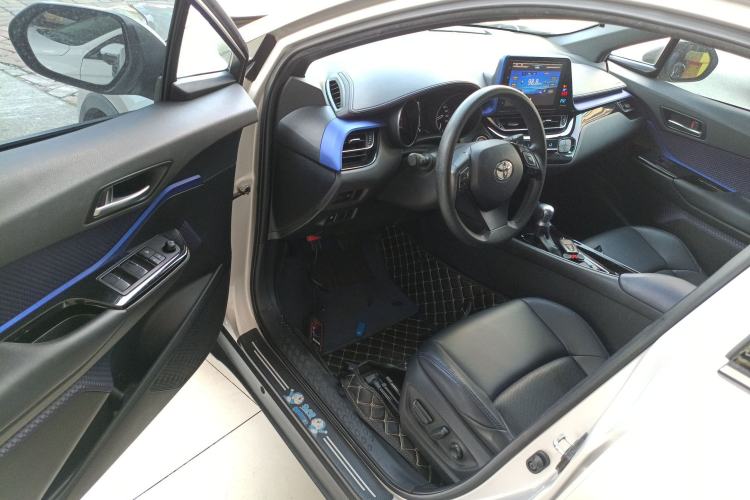 Used Toyota C-HR 2020 2.0L Leading Edition
