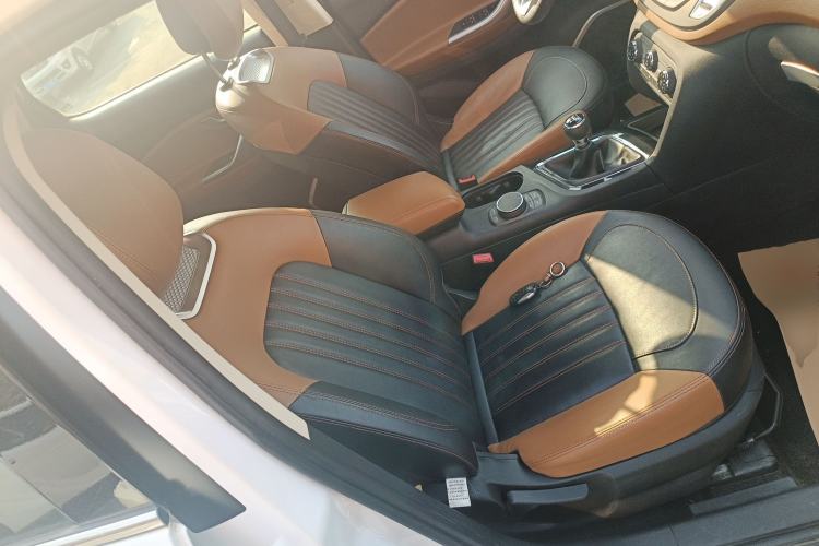 Used Soueast DX7 2017 1.5T Manual Triumph Edition
