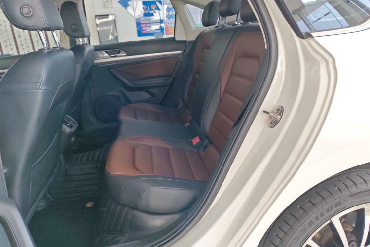 Used Volkswagen Lavida 2022 280TSI DSG Luxury Edition
