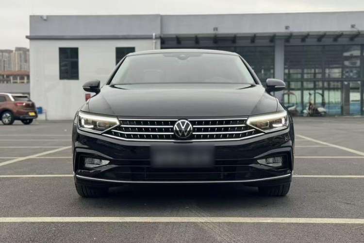 Used Volkswagen Magotan 2023 2 Million Units Commemorative Edition 330TSI DSG Luxury Version
