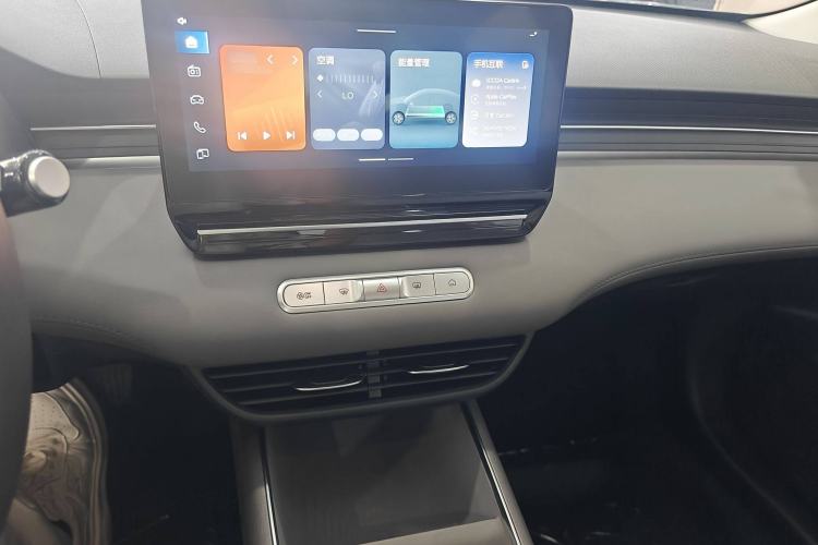 Used Roewe D6 2025 450 km Premium Edition
