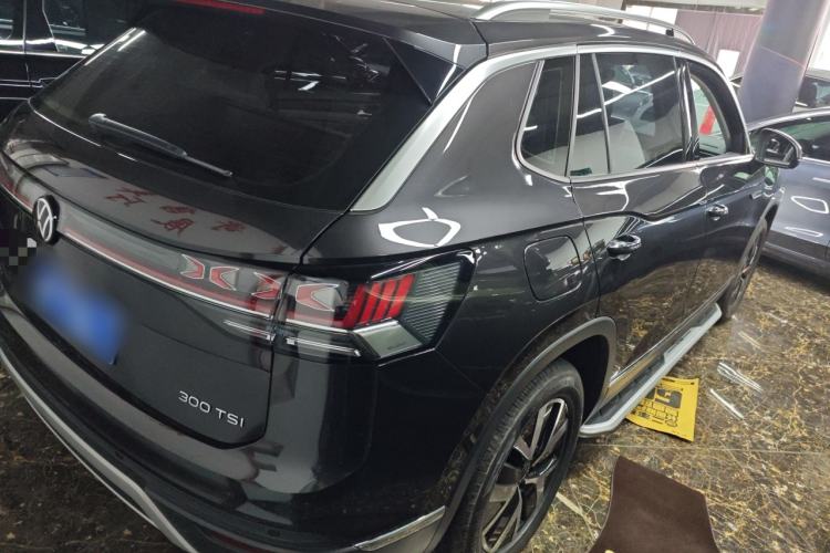 Used Volkswagen Tayron 2024 300TSI Two-Wheel-Drive Luxury Plus Advanced Version