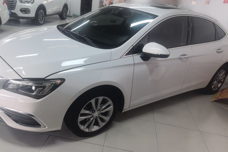 Used Buick Verano 2018 Sedan 20T Dual-Clutch Luxury Model
