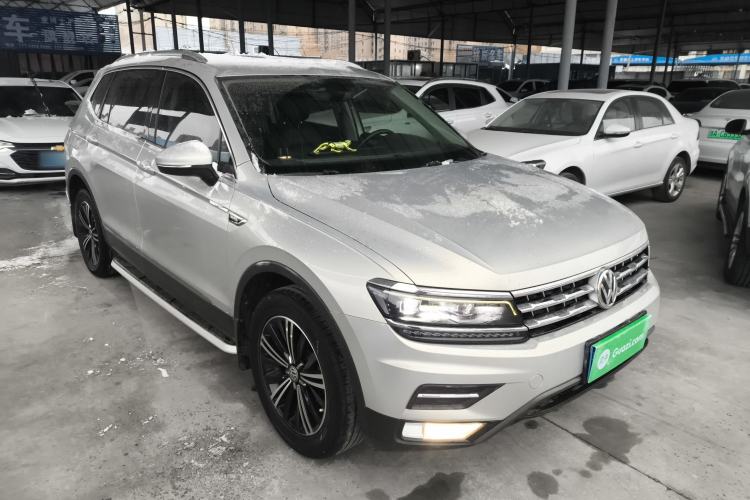 Used Volkswagen Tiguan L 2017 380TSI Automatic All-Wheel-Drive Luxury Edition
