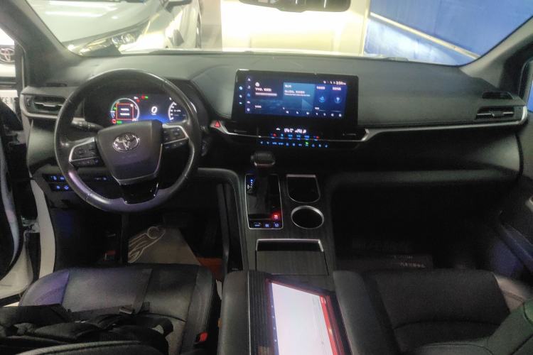 Used Toyota Sienna 2021 2.5L Hybrid Ultimate Edition
