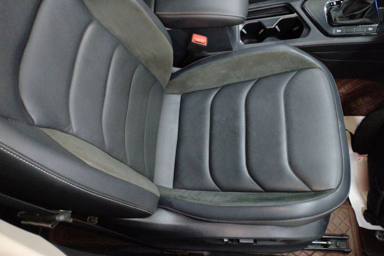 Used Volkswagen Tiguan L 2021 330TSI Automatic Two-Wheel Drive Smart Edition