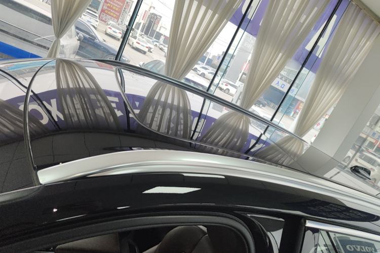 Used Volvo XC60 New Energy 2025 Plug-in Hybrid Long-Range All-Wheel Drive Smart Luxury Edition
