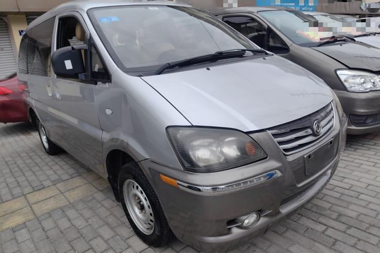 Used FORTHING Lingzhi 2015 V3 1.5L 7-Seater Luxury Model
