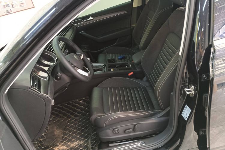 Used Volkswagen Magotan 2020 330TSI DSG Leading Model
