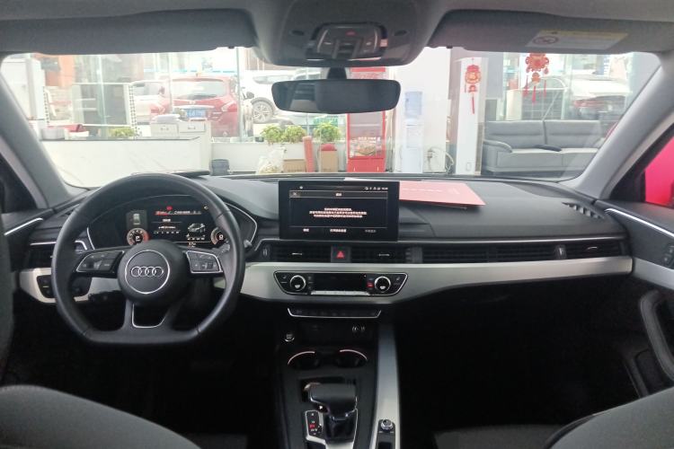 Used Audi A4L 2022 40 TFSI Luxury Dynamic Model

