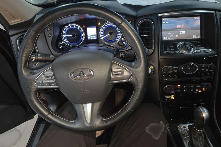 Used Infiniti QX50 2015 2.5L Comfort Edition