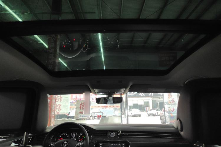 Used Volkswagen Magotan 2018 330TSI DSG Luxury Model
