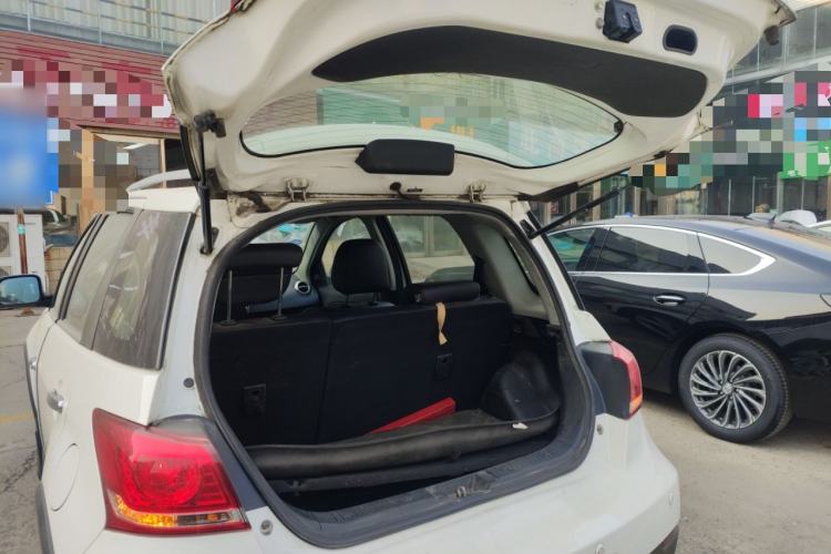 Used Great Wall M4 2014 1.5L manual Comfort trim level
