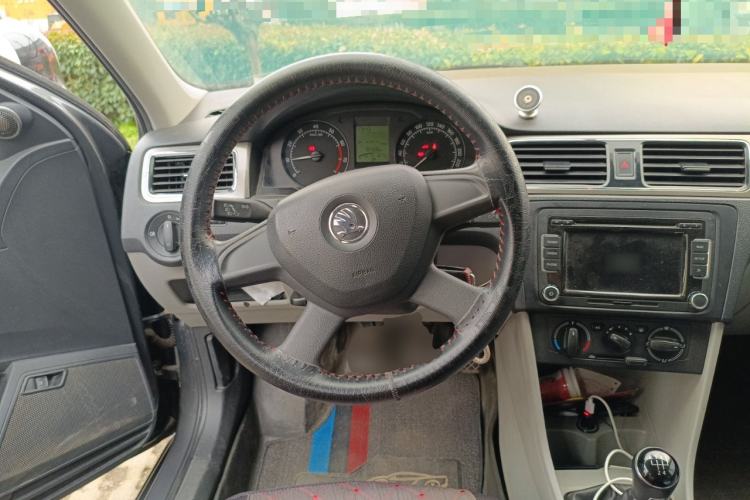 Used Skoda Rapid 2013 1.6L Manual Enjoyment Model