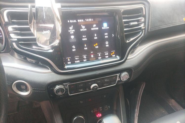 Used  Grand Commander 2018 2.0T Four-Wheel Drive Premium Navigation Version China V
