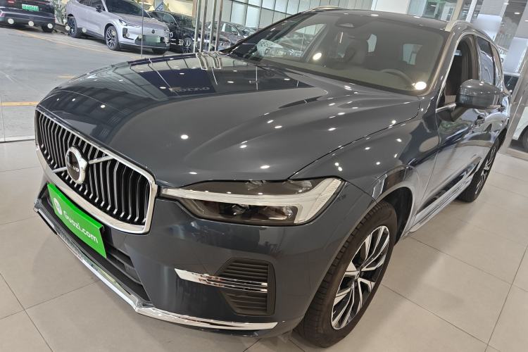 Used Volvo XC60 2024 B5 4x4 Smart Luxury Edition
