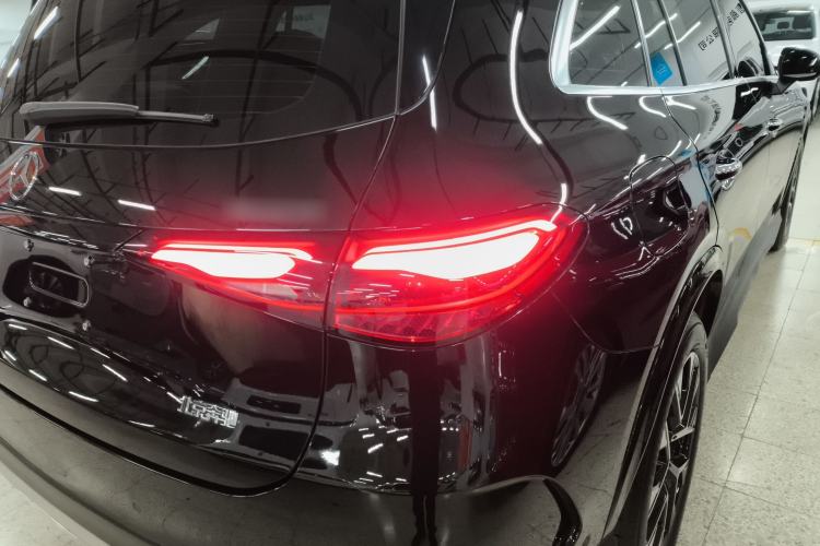 Used Mercedes-Benz GLC 2024 GLC 260 L 4MATIC Luxury Model 5 Seats