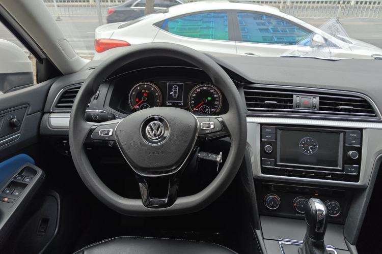 Used Volkswagen Lamando 2019 230TSI DSG Vision Edition China VI Standard
