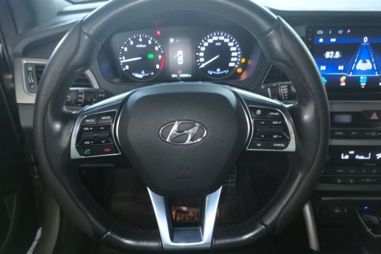 Used Hyundai Sonata 2015 1.6T GLX Advanced Model
