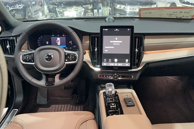 Used Volvo S90 2026 B5 Zhiya Luxury Edition
