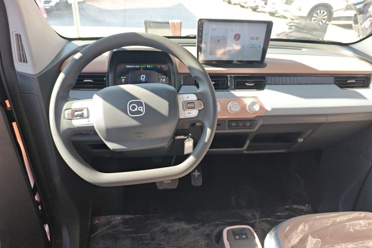 Used Chery QQ Ice Cream 2024 Edition Youth Version 205km Sundae