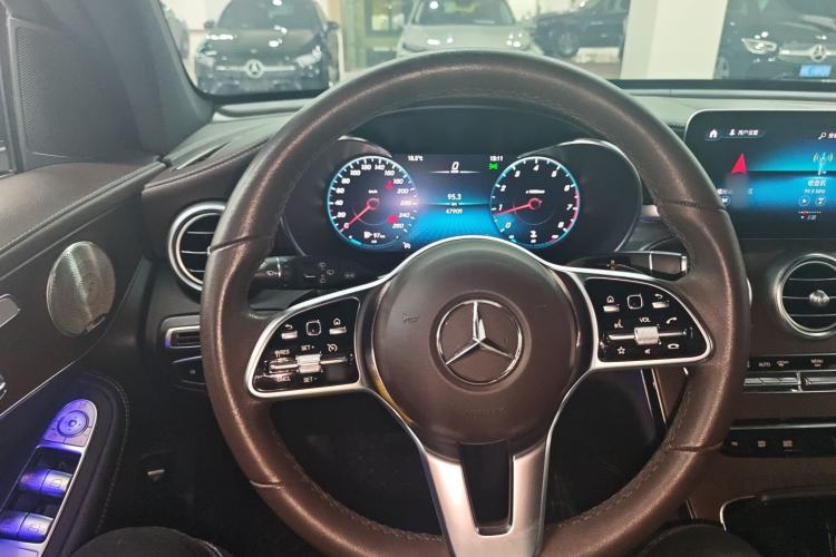 Used Mercedes-Benz GLC 2022 GLC 300 L 4MATIC Dynamic Model
