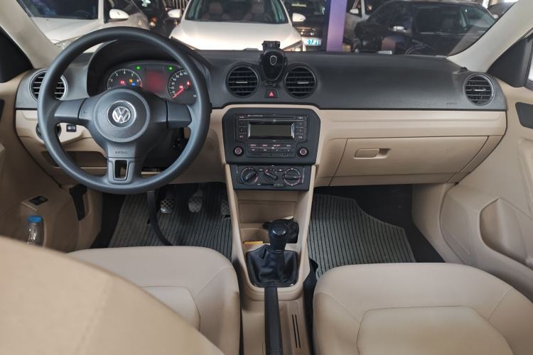 Used Volkswagen Jetta 2015 Value Edition 1.6L Manual Fashionable Style