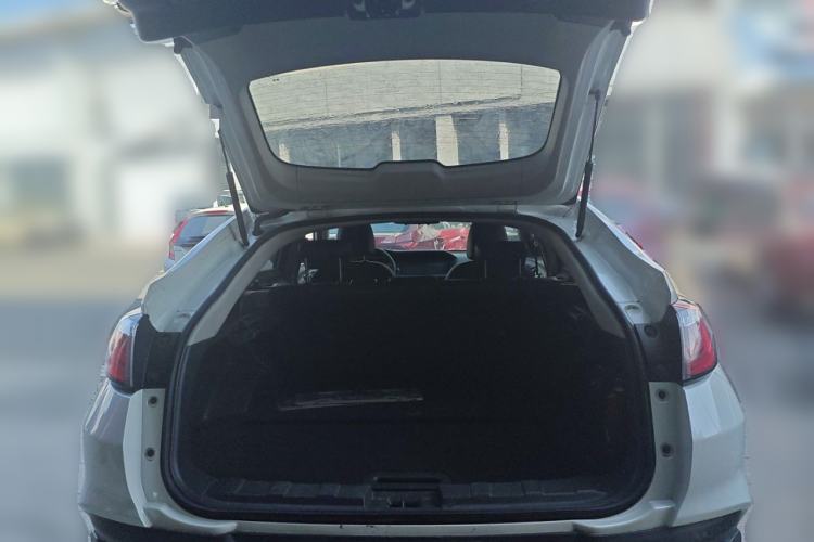 Used Venucia T90 2018 2.0L CVT Smart Connect Prestige Version China VI Standard
