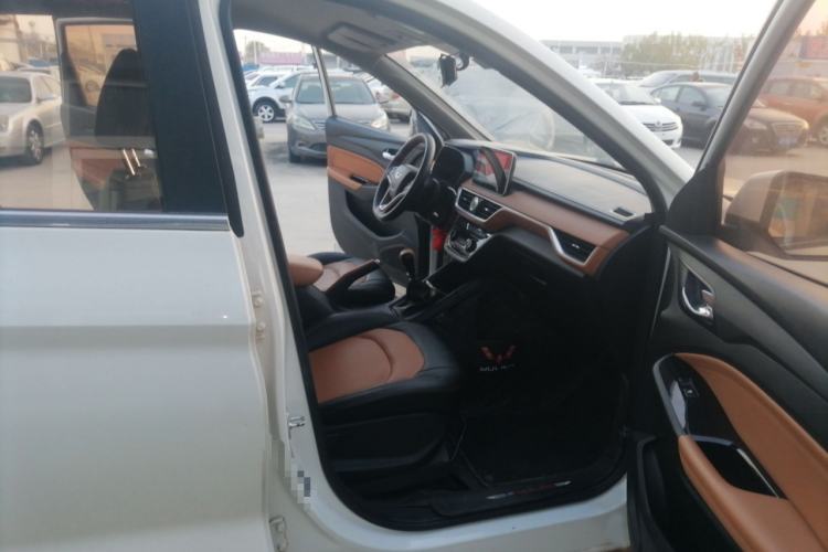 Used Wuling Hongguang S3 2019 1.5L Manual Luxury Model China VI Standard