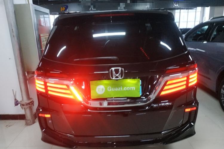 Used Honda Elysion 2016 2.4L Luxury Edition
