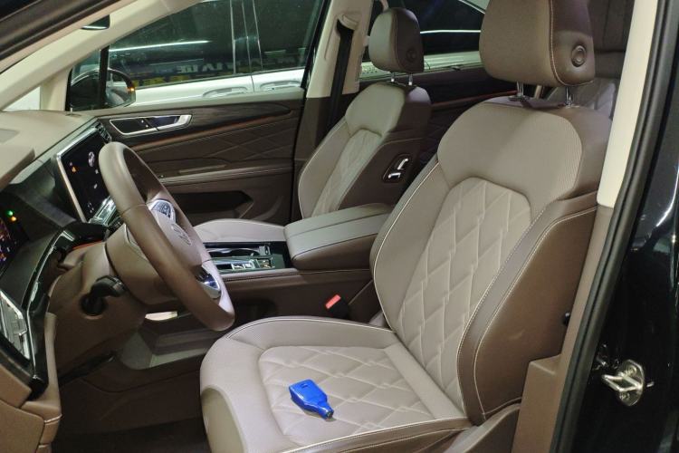 Used Volkswagen Viloran 2024 380TSI Premium Edition