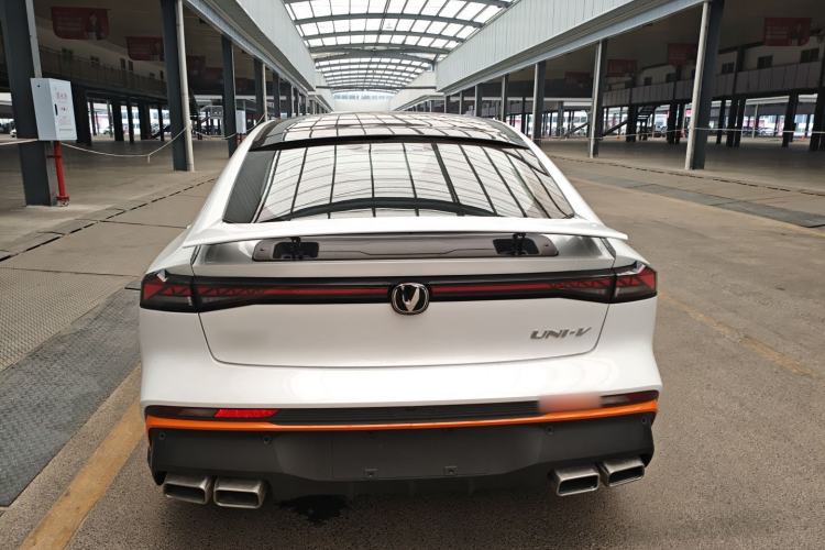 Used Changan UNI-V 2025 1.5T 500Bar Prestige Sporty Version