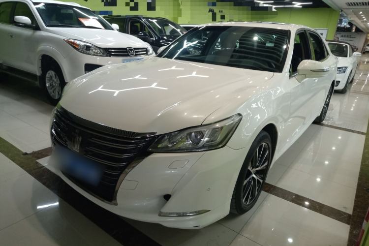 Used Toyota Crown 2018 2.0T Fashion Edition
