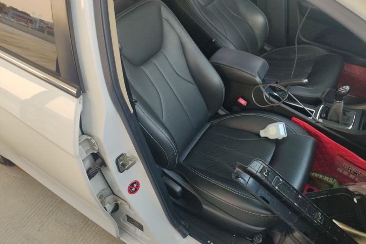 Used Geely Auto Emgrand 2017 Sedan Million Edition 1.5L Manual - Upward Version
