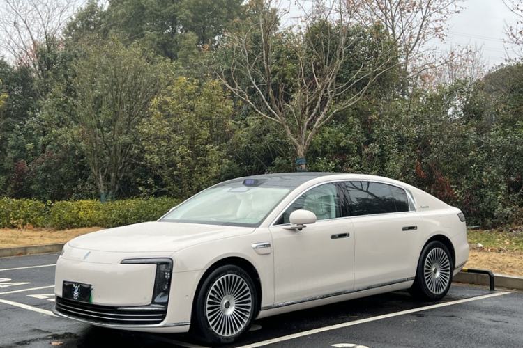 Used Hima S800 2025 Model, Range-Extended Starlight Premium Edition, 5 Seats
