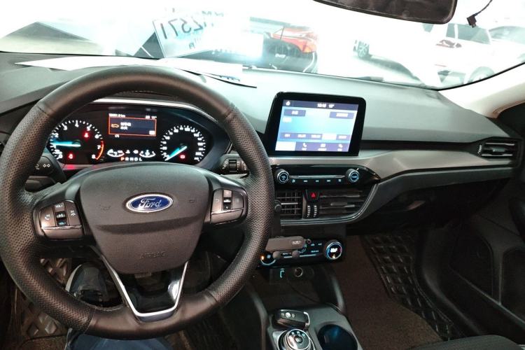 Used Ford Focus 2020 Hatchback EcoBoost 180 Automatic Trend Edition
