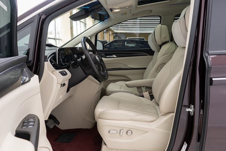 Used Buick GL8 2021 Avenir Aivia 7-Seater Luxury Edition
